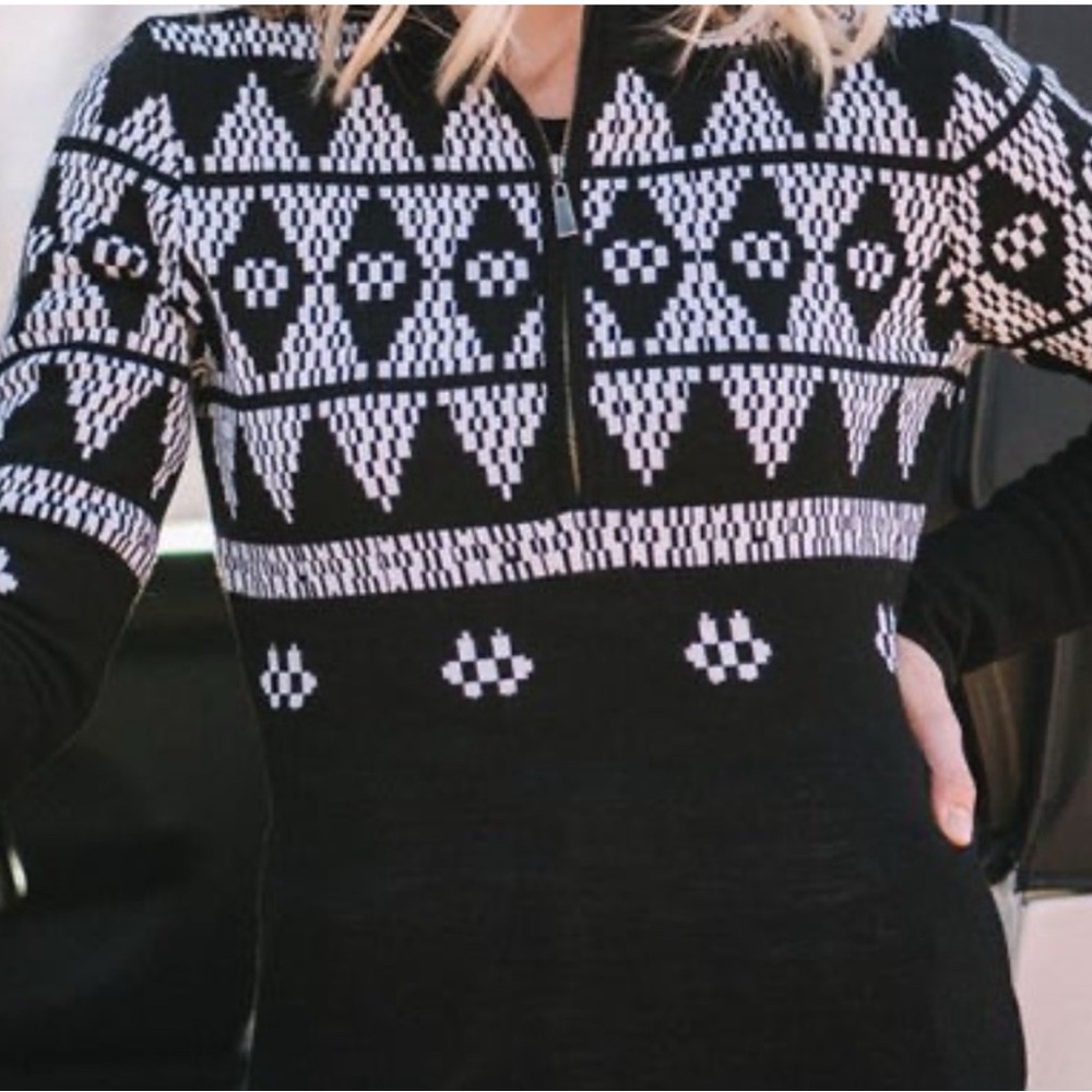 Icelandic Design size Large Wool 1/4 Zip